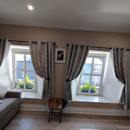 Daire Killarney Central Apartments